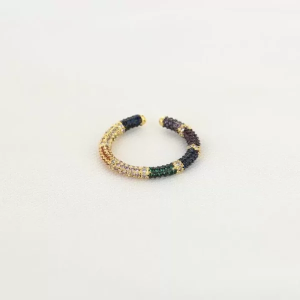 Gouden ring met gekleurde diamantjes